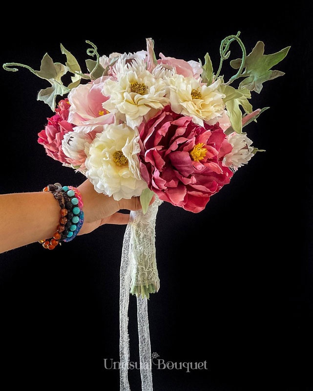 bouquet boho chic di peonie