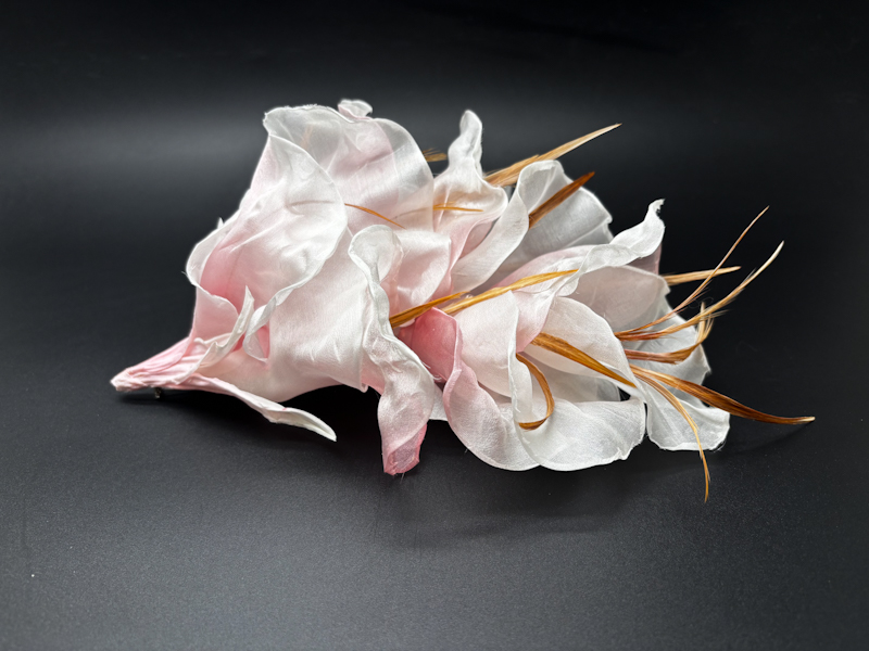 Spilla Grande Fiore Seta Organza Fatta a Mano